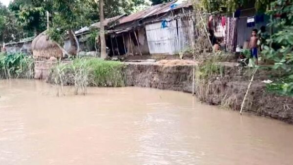 ছাতকে বিভিন্ন জায়গায় নদীর তীরবর্তী আকস্মিক ভাঙন